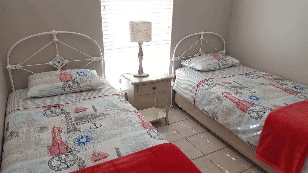 Strandloper Apartments Hermanus Εξωτερικό φωτογραφία